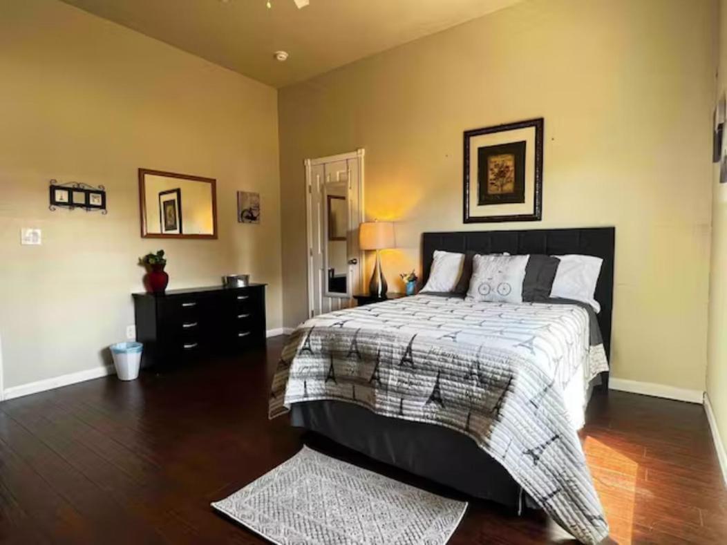 Private In Texas - Walk To Dwntwn San Antonio