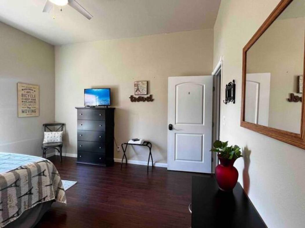 Private In Texas - Walk To Dwntwn
