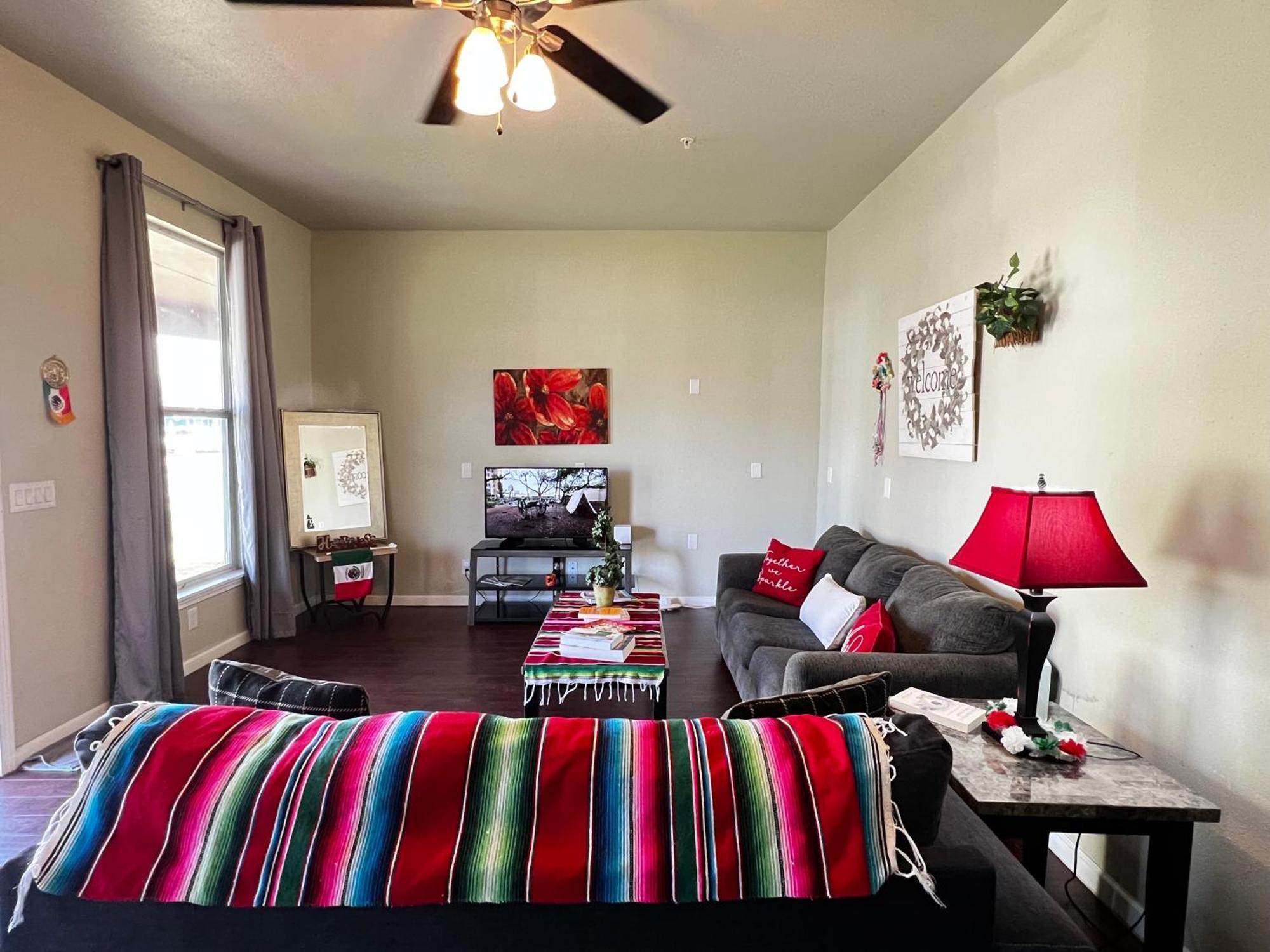 Private In Texas - Walk To Dwntwn